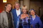Amsterdam 17 april 2011
Sheila de Vries krijgt uit handen van burgemeester Eberhard v d Laan een koninklijke onderscheiding op haar feestje in het hilton. Roland Jan Heijn met vriendin en moeder Hank
Peter Smulders bv