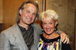 Amsterdam 17 april 2011
Sheila de Vries krijgt uit handen van burgemeester Eberhard v d Laan een koninklijke onderscheiding op haar feestje in het hilton. Roland Jan Heijn met vriendin en moeder Hank
Peter Smulders bv