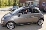 Vinkeveen 19 april 2011
Roxeanne Hazes krijgt haar eerste auto een fiat 500 . Ze ging hem samen met haar moeder Rachel ophalen en daarna aan haar broer Andre jr laten zien op school.
Peter Smulders bv