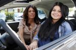 Vinkeveen 19 april 2011
Roxeanne Hazes krijgt haar eerste auto een fiat 500 . Ze ging hem samen met haar moeder Rachel ophalen en daarna aan haar broer Andre jr laten zien op school.
Peter Smulders bv