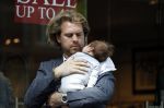 Amsterdam 20 april 2011
Rutger Castricum met vrouw en baby op terras.
Peter Smulders bv