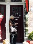 Amsterdam 7 april 2011
Sheila de Vries iheeft afgelopen weekend haar winkel gesloten op de cornelisschuytstraat.
Peter Smulders bv