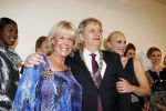 Amsterdam 17 april 2011
Sheila de Vries krijgt uit handen van burgemeester Eberhard v d Laan een koninklijke onderscheiding op haar feestje in het hilton.
Peter Smulders bv
