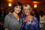 Amsterdam 17 april 2011
Sheila de Vries krijgt uit handen van burgemeester Eberhard v d Laan een koninklijke onderscheiding op haar feestje in het hilton. Sheila met Anouk v Nes
Peter Smulders bv