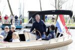 Nigtevecht 10 april 2011
Wolter Kroes met zijn vrouw zoon en vrienden aan het varen op de vecht.
Peter Smulders bv