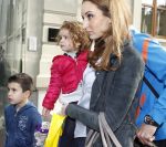 Lausanne, 17 en 18 Mei 2012
Trainingskamp Nederlands elftal op weg naar EK 2012
Robin v Persie samen met zijn vrouw Bouchra v Persie en hun kinderen
Foto Peter Smulders BV