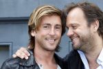 Amsterdam 24 april 2012
Presentatie l Homo met Linda de Mol en op de cover kussend Thijs Romer en Tygo Gernandt. Carlo Boszhard met vriend
Peter Smulders bv