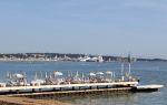 Cannes 10 mei 2012
Connie Breukhoven met haar nieuwe vriend Ben Angelier bij de strandtent van het Carlton Hotel in Cannes.
Peter Smulders bv
