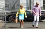 Monaco 7 mei 2012
Connie Breukhoven en haar nieuwe vriend Ben Angelier vier met zijn kinderen en vrienden zijn 60e verjaardag. Ze vertrekken bij zijn huis / appartement met rolls royce cabrio.
Peter Smulders bv