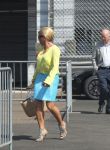 Monaco 7 mei 2012
Connie Breukhoven en haar nieuwe vriend Ben Angelier vier met zijn kinderen en vrienden zijn 60e verjaardag. Ze vertrekken bij zijn huis / appartement met rolls royce cabrio.
Peter Smulders bv
