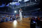 Amsterdam 19 mei 2012
Gerard Joling zingend bij de Toppers in Concert 2012.
Foto Peter Smulders BV