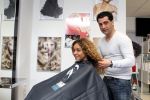 Hoofddorp 14 mei 2012
Kapper Hanni Hanna knipt Fajah lourens. Hanni knipt vele voetballers en bn ers.
Peter Smulders bv
