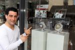 Hoofddorp 14 mei 2012
Kapper Hanni Hanna knipt Fajah lourens. Hanni knipt vele voetballers en bn ers.
Peter Smulders bv