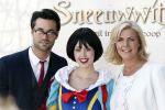 Hoofddorp 21 april 2012
Premiere sneeuwwitje in bioscoop Hoofddorp. Jan Kooijman met Irene Moors
Peter Smulders bv