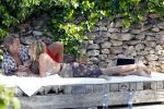 Ibiza 2 mei 2012
John Ewbank en zijn nieuwe vriendin Kelly Weekers op vakantie op ibiza.
Peter Smulders bv