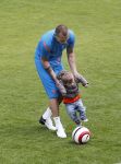 Lausanne, 17 en 18 Mei 2012
Nederlands elftal op traingskamp op weg naar het EK 2012
John Heitinga met zijn vrouw Charlotte Heitinga-Zenden en hun kinderen
Foto Peter Smulders BV