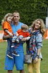 Lausanne, 17 en 18 Mei 2012
Nederlands elftal op traingskamp op weg naar het EK 2012
John Heitinga met zijn vrouw Charlotte Heitinga-Zenden en hun kinderen
Foto Peter Smulders BV