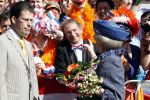 Rhenen en Veenedaal 30 april 2012
Koninginnedag met daarbij aanwezig koningin Beatrix Prins Willem Alexander Prinses Maxima Prins Constantijn Prinses Laurentien Prinses Margrite Prins Maurits Prinses Marilene Prins Bernhard Prinses Annette Prins Pieter Christiaan Prins Floris Prinses Aimee en Pieter v Vollenhoven.
Peter Smulders bv