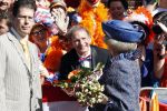 Rhenen en Veenedaal 30 april 2012
Koninginnedag met daarbij aanwezig koningin Beatrix Prins Willem Alexander Prinses Maxima Prins Constantijn Prinses Laurentien Prinses Margrite Prins Maurits Prinses Marilene Prins Bernhard Prinses Annette Prins Pieter Christiaan Prins Floris Prinses Aimee en Pieter v Vollenhoven.
Peter Smulders bv