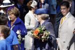 Rhenen en Veenedaal 30 april 2012
Koninginnedag met daarbij aanwezig koningin Beatrix Prins Willem Alexander Prinses Maxima Prins Constantijn Prinses Laurentien Prinses Margrite Prins Maurits Prinses Marilene Prins Bernhard Prinses Annette Prins Pieter Christiaan Prins Floris Prinses Aimee en Pieter v Vollenhoven.
Peter Smulders bv