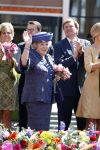 Rhenen en Veenedaal 30 april 2012
Koninginnedag met daarbij aanwezig koningin Beatrix Prins Willem Alexander Prinses Maxima Prins Constantijn Prinses Laurentien Prinses Margrite Prins Maurits Prinses Marilene Prins Bernhard Prinses Annette Prins Pieter Christiaan Prins Floris Prinses Aimee en Pieter v Vollenhoven.
Peter Smulders bv