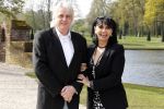 Haarzuilens 25 april 2012
Presentatie expositie trouwjurken van div bn ers 
Laura Fygi met man 
Peter Smulders bv