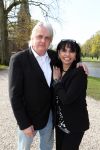 Haarzuilens 25 april 2012
Presentatie expositie trouwjurken van div bn ers 
Laura Fygi met man 
Peter Smulders bv