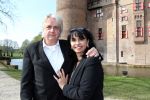 Haarzuilens 25 april 2012
Presentatie expositie trouwjurken van div bn ers 
Laura Fygi met man 
Peter Smulders bv