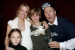 Rotterdam 16 oktober 2004
Premiere Film van ome Willem in Luxor theater.
Vivian Reys zwanger met broetje Bobby nichtje Britt en Edwin Rutten
Peter Smulders bv
