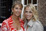 Naarden 21 mei 2007
Presentatie boek Supermom's stijlgids van Vivian Ewbank Reijs in het Arsenaal. Met moeder Meddy Claus
Peter Smulders bv