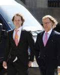 Amsterdam, 29 April 2013
Vertrek Kon. familie vanuit Paleis op de Dam naar het diner in het Rijksmuseum
Andre Rieu met zijn zoon Pierre Rieu
Foto Peter Smulders BV