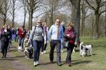 Busloo Apeldoorn 21 april 2013
Royal Canin organiseert grootste wandeltocht voor hond voor stichting Hulphond. Ambassadrices Anita Witzier Anouk Smulders en Martin Gaus lopen ook mee.
Peter Smulders bv