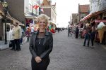 Volendam 22 april 2013
Linda de Mol reikt de eerse l Homo uit aan Johannes Rypma die op de cover staat. De presentatie was in hotel Spaander. Anny Schilder met een goede vriend
Peter Smulders bv