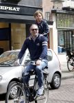 Amsterdam 27 april 2013
Bart v Trojen met zoon op fiets.
Peter Smulders bv