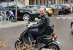 Amsterdam 14 mei 2013
Bert kuizenga op scooter
Peter Smulders bv