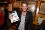 Volendam 22 april 2013
Linda de Mol reikt de eerse l Homo uit aan Johannes Rypma die op de cover staat. De presentatie was in hotel Spaander. Cees Tol
Peter Smulders bv