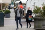 Amsterdam 19 april 2013
Ajax speler Christian Poulsen met zijn vrouw op de cornelis schuytstraat.
Peter Smulders bv
