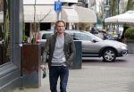 Amsterdam 19 april 2013
Ajax speler Christian Poulsen met zijn vrouw op de cornelis schuytstraat.
Peter Smulders bv