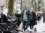 Amsterdam 19 april 2013
Ajax speler Christian Poulsen met zijn vrouw op de cornelis schuytstraat.
Peter Smulders bv