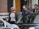 Amsterdam 27 april 2013
Connie Breukhoven met haar oude PA Edwin en vriend aan het winkelen.
Peter Smulders bv
