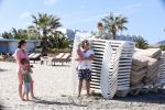ibiza 5 mei 2013
Dirk Zeelenberg met zijn vrouw Suus en kinderen op een strand op ibiza.
Peter Smulders bv