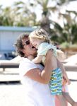 ibiza 5 mei 2013
Dirk Zeelenberg met zijn vrouw Suus en kinderen op een strand op ibiza.
Peter Smulders bv