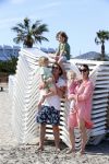 ibiza 5 mei 2013
Dirk Zeelenberg met zijn vrouw Suus en kinderen op een strand op ibiza.
Peter Smulders bv
