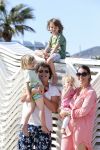 ibiza 5 mei 2013
Dirk Zeelenberg met zijn vrouw Suus en kinderen op een strand op ibiza.
Peter Smulders bv