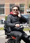 Amsterdam 22 april 2013
Dirk Zeelenberg op de fiets in amsterdam zuid.
Peter Smulders bv