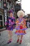 Volendam 22 april 2013
Linda de Mol reikt de eerse l Homo uit aan Johannes Rypma die op de cover staat. De presentatie was in hotel Spaander. Edwin v Kollenburg als travestiet
Peter Smulders bv