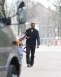 Amsterdam 25 april 2013
Frank Rijkaard met zijn vrouw en zoon bij hun nieuwe huis aan het vondelpark.
Peter Smulders bv