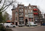 Amsterdam 25 april 2013
Frank Rijkaard met zijn vrouw en zoon bij hun nieuwe huis aan het vondelpark.
Peter Smulders bv