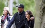 Amsterdam 10 mei 2013
Frank Rijkaard aan het winkelen /wandelen met zijn vrouw Stephanie zoon en schoonmoeder in de cornelis schuytstraat en het vondelpark.
Peter Smulders bv