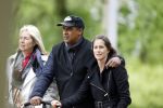 Amsterdam 10 mei 2013
Frank Rijkaard aan het winkelen /wandelen met zijn vrouw Stephanie zoon en schoonmoeder in de cornelis schuytstraat en het vondelpark.
Peter Smulders bv
